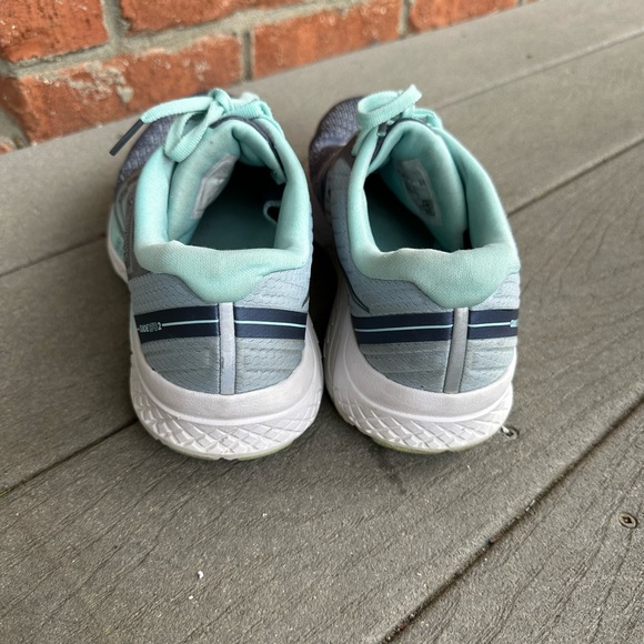 EUC Saucony running shoes - Picture 6 of 8